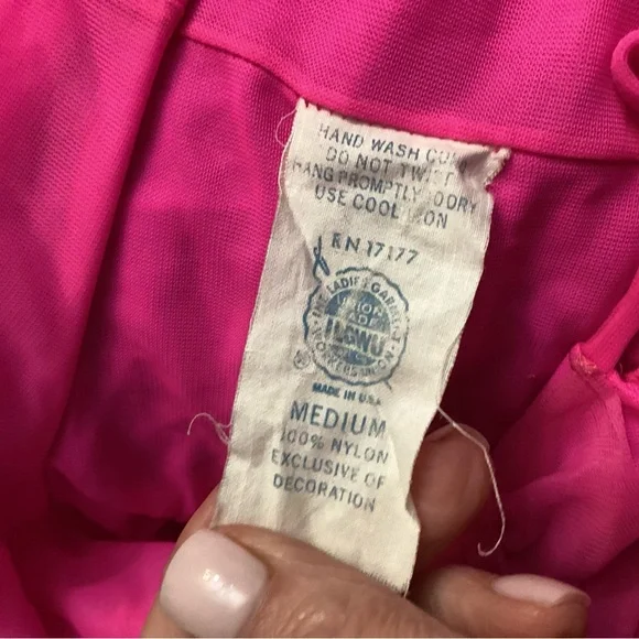 💥PRICE DROP💥 Vintage Union Made Hot Pink Chiffon Sheer Robe Peignoir Ruffles - Picture 4 of 5